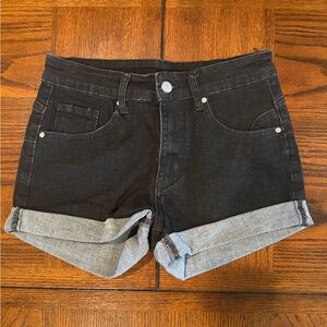 NWOT Women’s Black Denim Shorts Size S